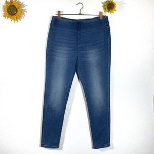 Soft Surroundings Denim Skinny Pull On Jeans Size Medium Inseam 28” Womens